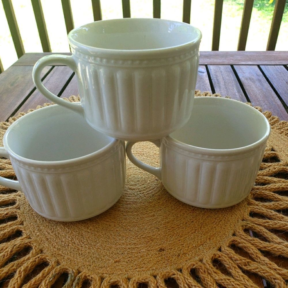🏠Oneida Ariel Set of 3 Tea Coffee Cups
